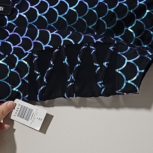 NEW Torrid Mermaid Bikini Top & Bottom Swim Set 6X - Picture 9 of 9